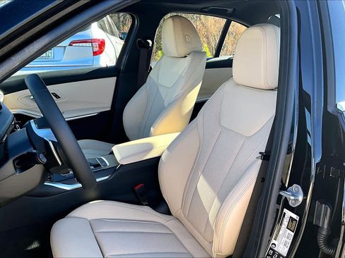 Used 2026 BMW 330i xDrive Sedan w/ Convenience Package image 7