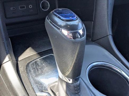 Used 2019 Chevrolet Equinox LT image 8