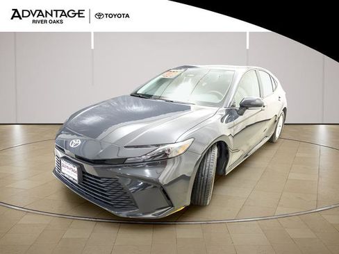 Certified 2025 Toyota Camry LE FWD image 4