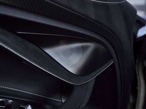 Used 2024 McLaren 750S Spider image 35