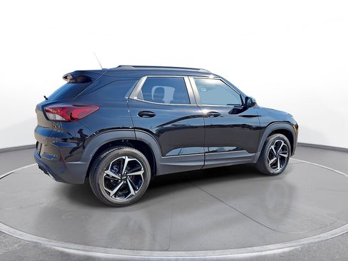 Used 2023 Chevrolet TrailBlazer RS w/ Sun and Liftgate Package AWD/4WD image 8