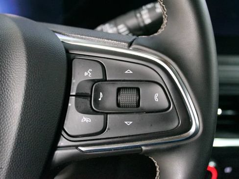 Used 2025 Buick Encore GX Preferred FWD image 16