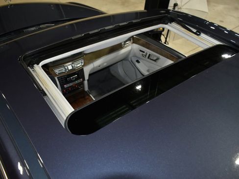 Used 2014 Mercedes-Benz E 350 Sedan image 37