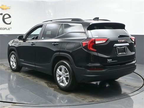 Used 2023 GMC Terrain SLE w/ Driver Convenience Package image 35