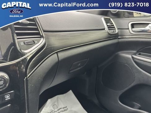 Used 2020 Jeep Grand Cherokee Limited X image 27