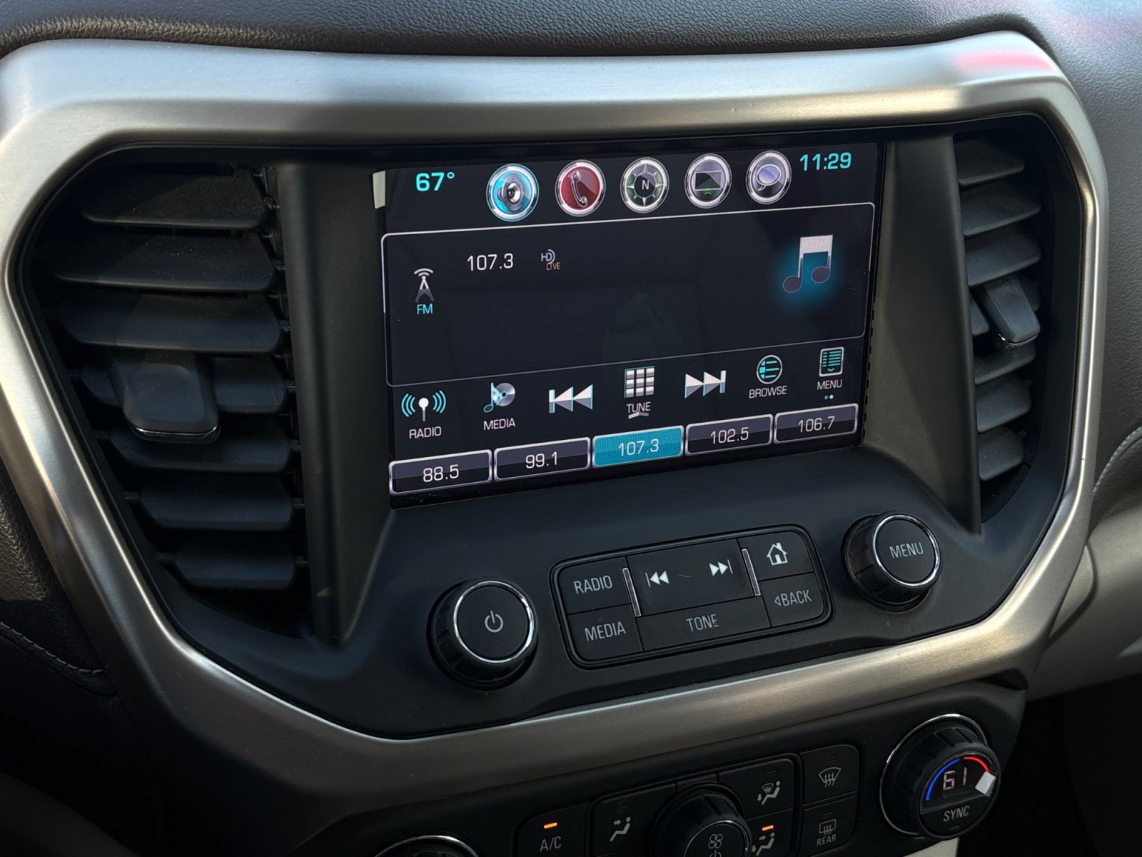 Used 2017 GMC Acadia Denali w/ Technology Package FWD image 15