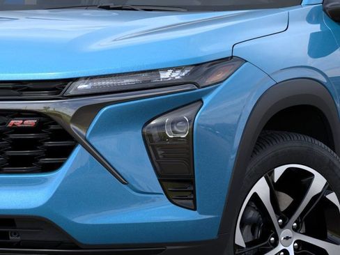 New 2026 Chevrolet Trax RS w/ Sunroof Package image 10