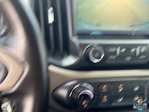 Used 2018 Chevrolet Colorado Z71 image 29