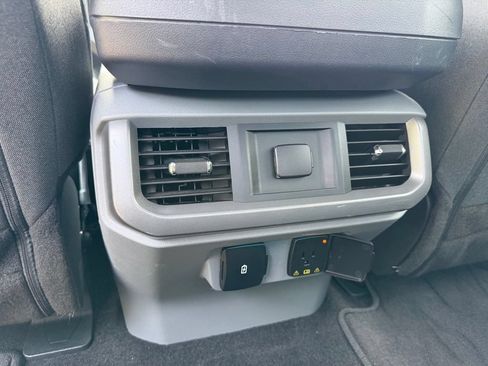 Used 2022 Ford F150 XLT w/ Equipment Group 302A High AWD/4WD image 9