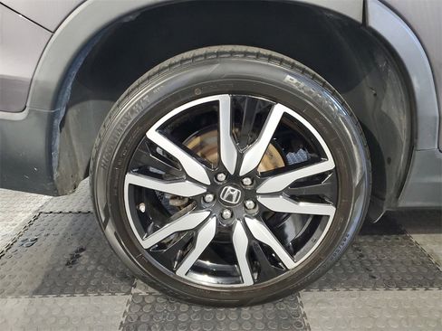 Used 2020 Honda Pilot Touring image 7