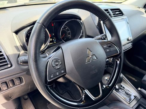 Used 2024 Mitsubishi Outlander Sport SE AWD/4WD image 19