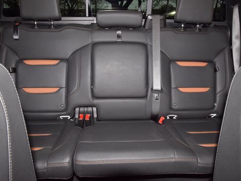 Used 2025 GMC Sierra 1500 AT4 w/ AT4 Premium Package image 20