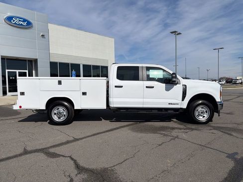 New 2026 Ford F350 XL w/ XL Chrome Package image 2