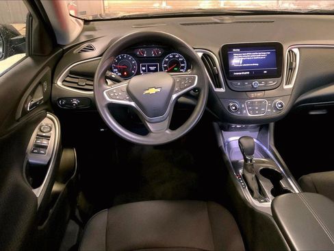 Used 2023 Chevrolet Malibu LT image 5