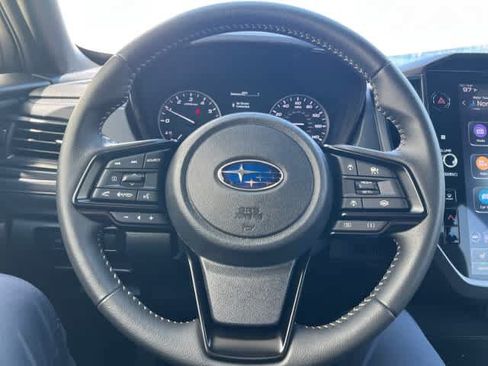 Used 2025 Subaru Forester Premium AWD/4WD image 24