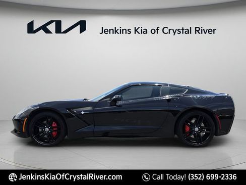 Used 2019 Chevrolet Corvette Stingray Coupe w/ 1LT RWD image 13