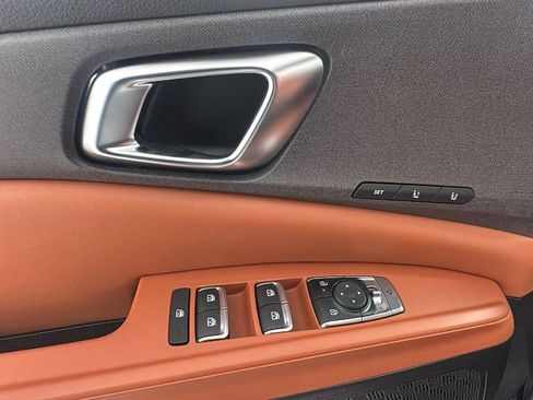 New 2026 Kia Carnival EX FWD image 21