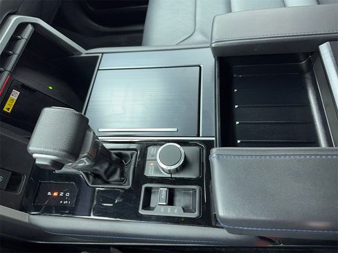 Used 2023 Toyota Tundra Platinum image 28