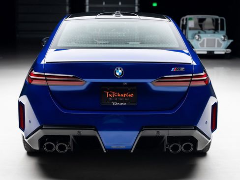 Used 2025 BMW M5 image 27