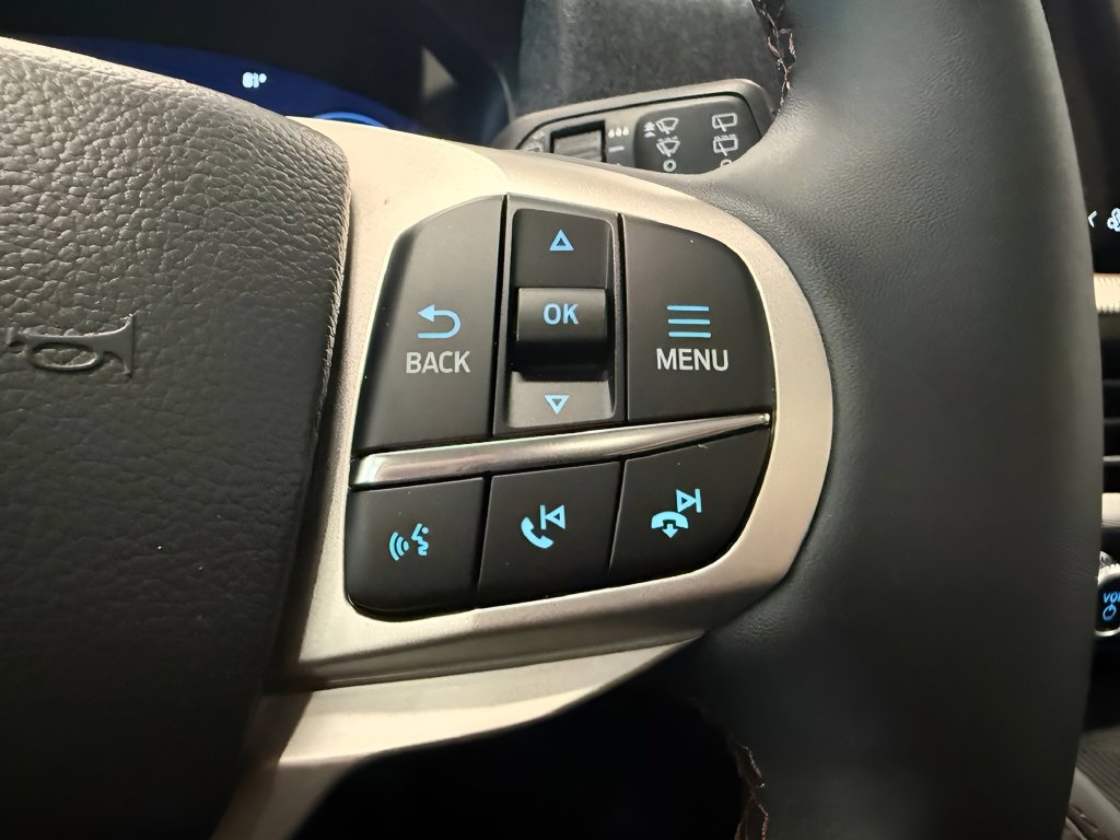 New 2026 Ford Explorer Active w/ Active Comfort Package AWD/4WD image 24
