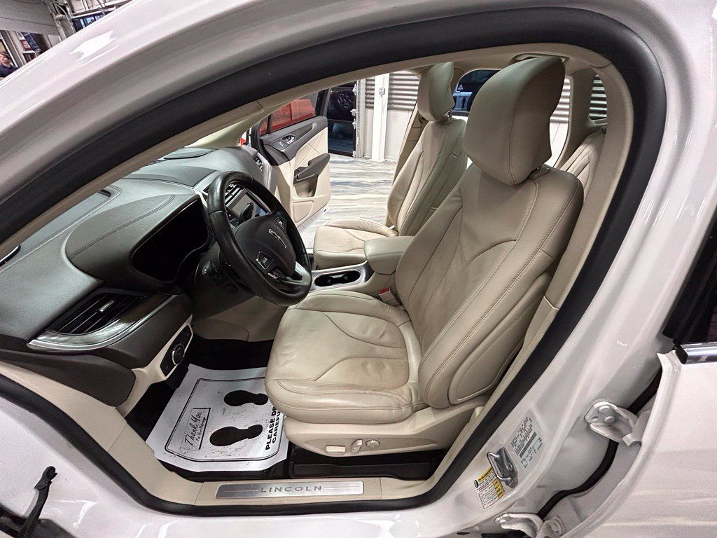 Used 2018 Lincoln MKC Reserve FWD image 53