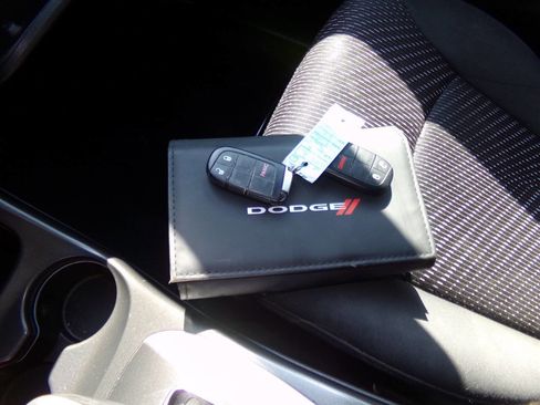 Used 2017 Dodge Journey SE w/ Flexible Seating Group image 60