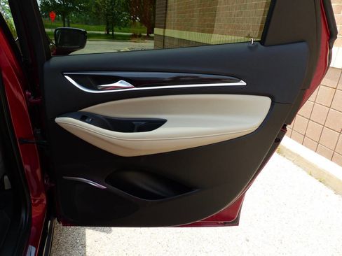 Used 2021 Buick Enclave Essence w/ Sound and Sites Package image 45