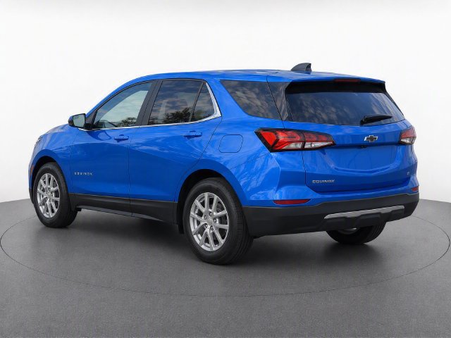 Used 2024 Chevrolet Equinox LT FWD image 3