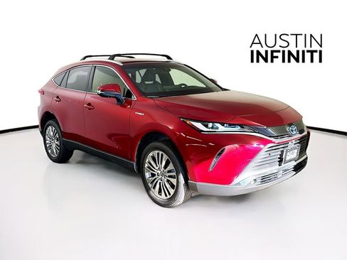 Used 2021 Toyota Venza Limited image 1