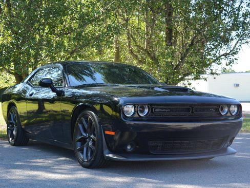 Used 2020 Dodge Challenger R/T w/ Blacktop Package RWD image 3