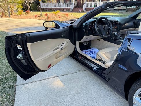 Used 2013 Chevrolet Corvette Grand Sport w/ 3LT Preferred Equipment Group image 29