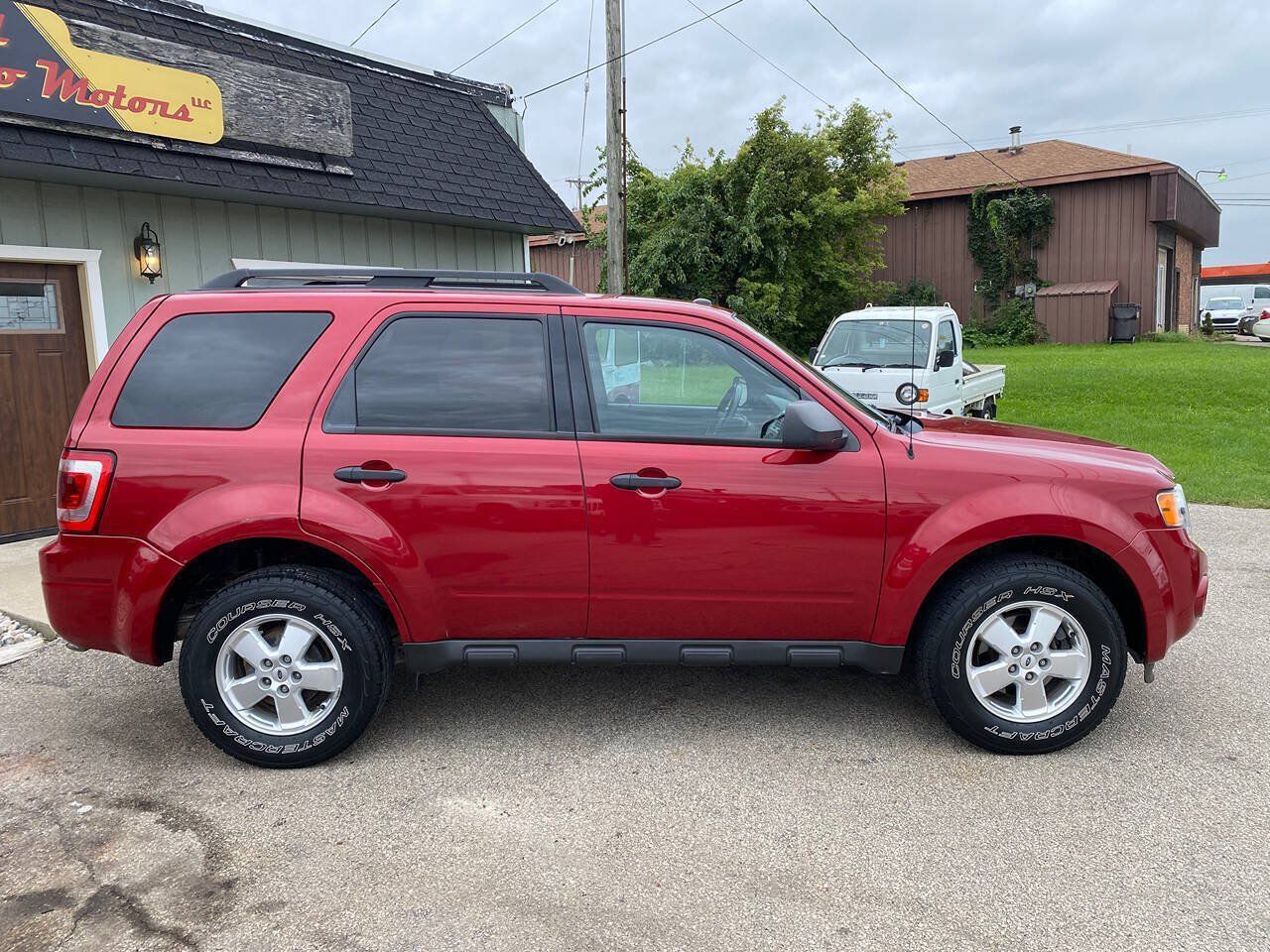 Used 2010 Ford Escape XLT FWD image 4