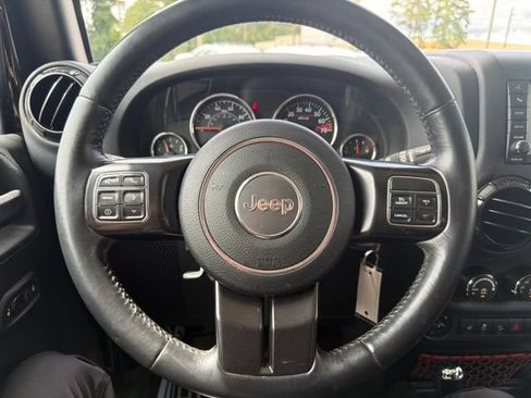 Used 2017 Jeep Wrangler Unlimited Rubicon AWD/4WD image 17