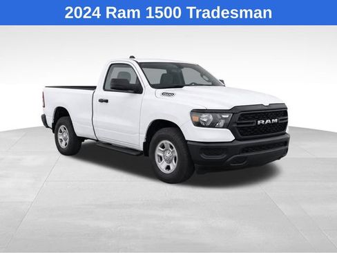 Used 2024 RAM 1500 Tradesman w/ Trailer Tow Group RWD image 2