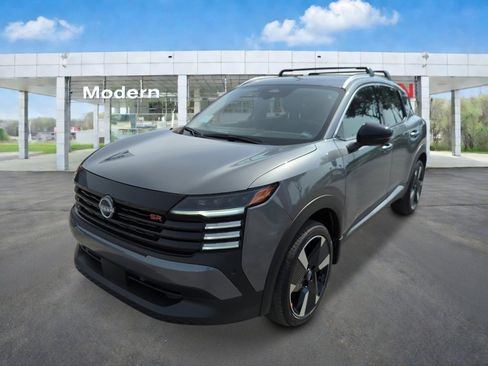 New 2026 Nissan Kicks SR w/ Cold Weather Package image 1