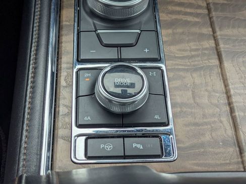 Used 2021 Ford Expedition Max Platinum image 22