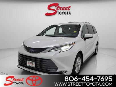 Certified 2022 Toyota Sienna Limited