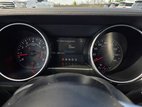 Used 2019 Ford Mustang Premium image 25