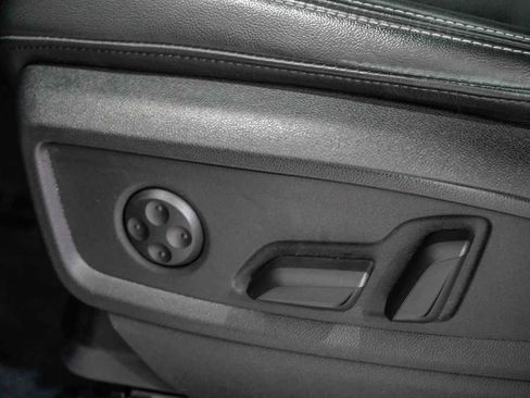 Used 2023 Audi Q5 2.0T Premium w/ Convenience Package image 20