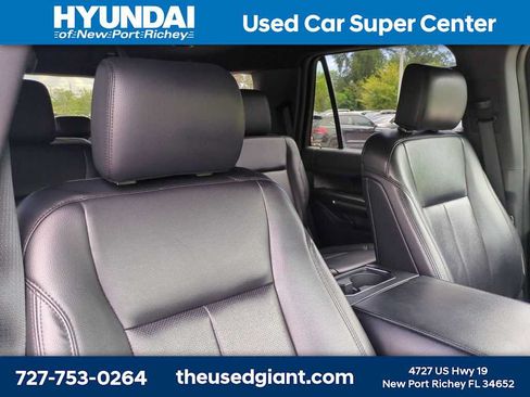 Used 2019 Ford Expedition XLT w/ Equipment Group 202A RWD image 6