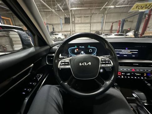 Certified 2024 Kia Telluride S w/ S Sunroof Package image 13