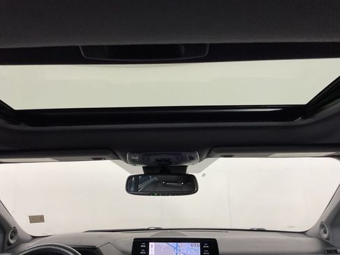 Used 2022 Toyota Sienna XSE w/ XSE Plus Package FWD image 15