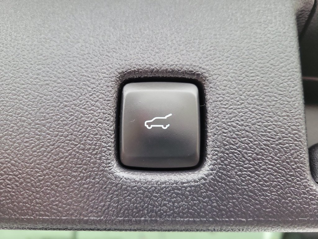 Used 2024 Ford Escape ST-Line w/ Tech Pack #1 AWD/4WD image 10