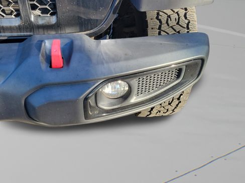 Used 2022 Jeep Gladiator Willys image 11