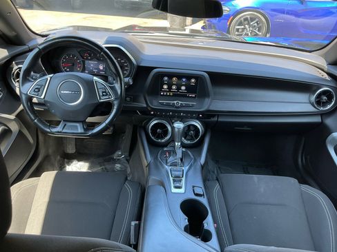 Used 2019 Chevrolet Camaro LT image 17