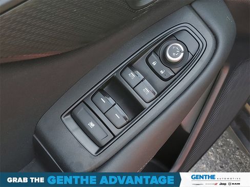 Used 2022 Subaru Outback Premium image 12
