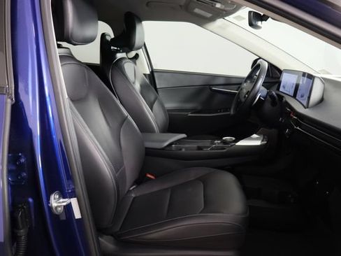 Certified 2024 Kia EV6 Wind RWD image 11