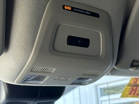 Used 2022 Ford Transit 350 Medium Roof AWD image 31