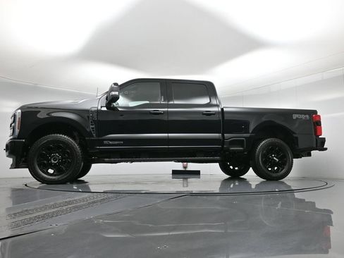 New 2026 Ford F250 Lariat w/ Black Appearance Package image 52