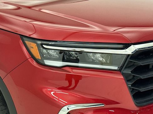 New 2025 Honda Pilot EX-L image 5